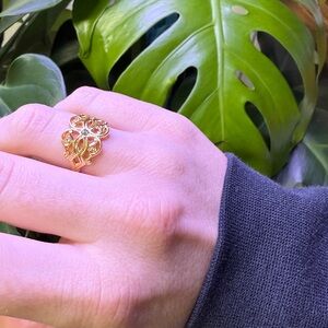Vintage Avon Ring